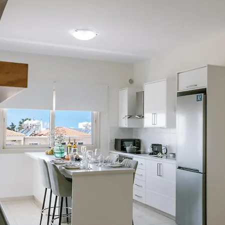 Modern 1 Bedroom Paphos